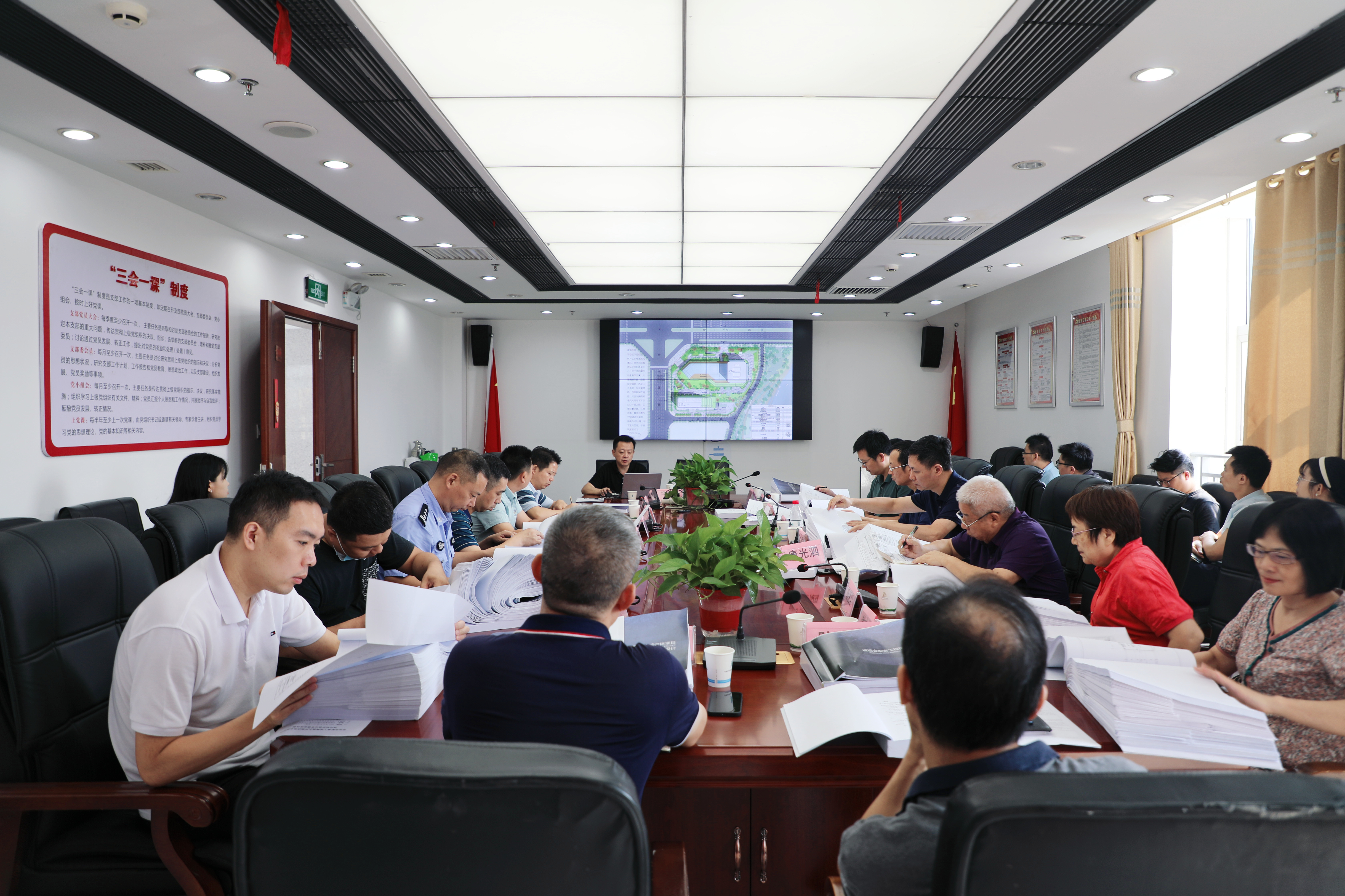 9.28省運(yùn)會配套工程梅溪水岸酒店商業(yè)綜合體項目初步設(shè)計審查會順利召開.jpg